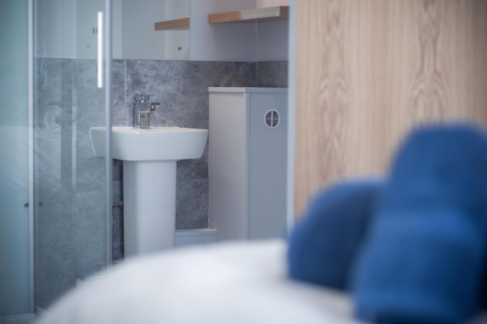 Ocean Cabins No 3 At The Square - Saundersfoot Phòng bức ảnh